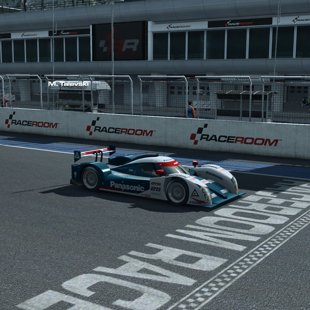 Rossi wins the Raceroom Grand Prix
